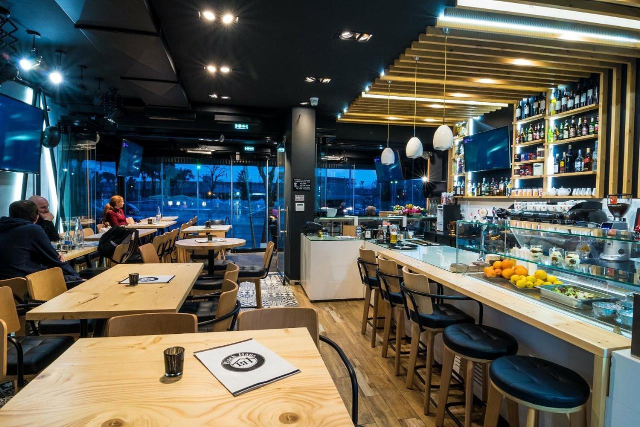 Blackhaus Young Mini Thessaloniki Exterior foto